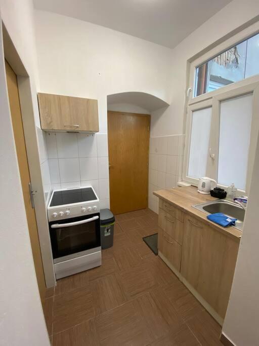Cozy 1 Bedroom Studio In The Center Of Pilsen Luaran gambar